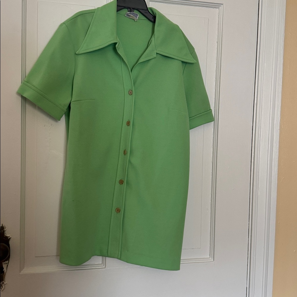 Pykettes design Vintage 1970 nylon rayon style short sleeve lime green blouse - Picture 4 of 4